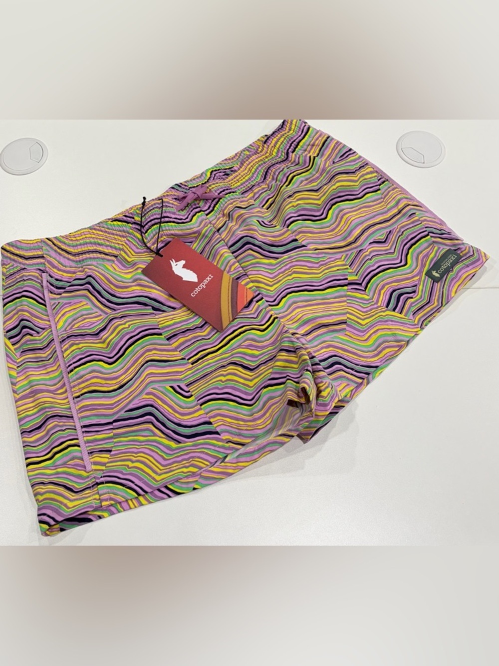 Cotopaxi Women's Large Brinco Shorts Lavender Purple Print NWT 3" Inseam Elastic
